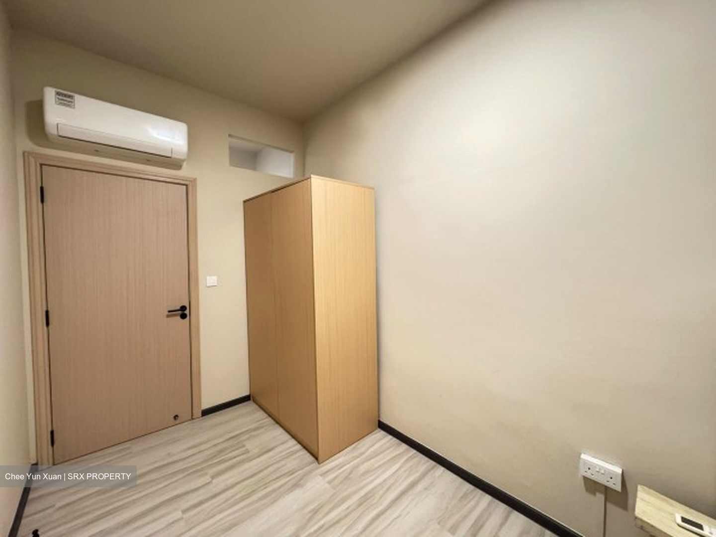 Hindoo Road (D8), Shop House #584925431